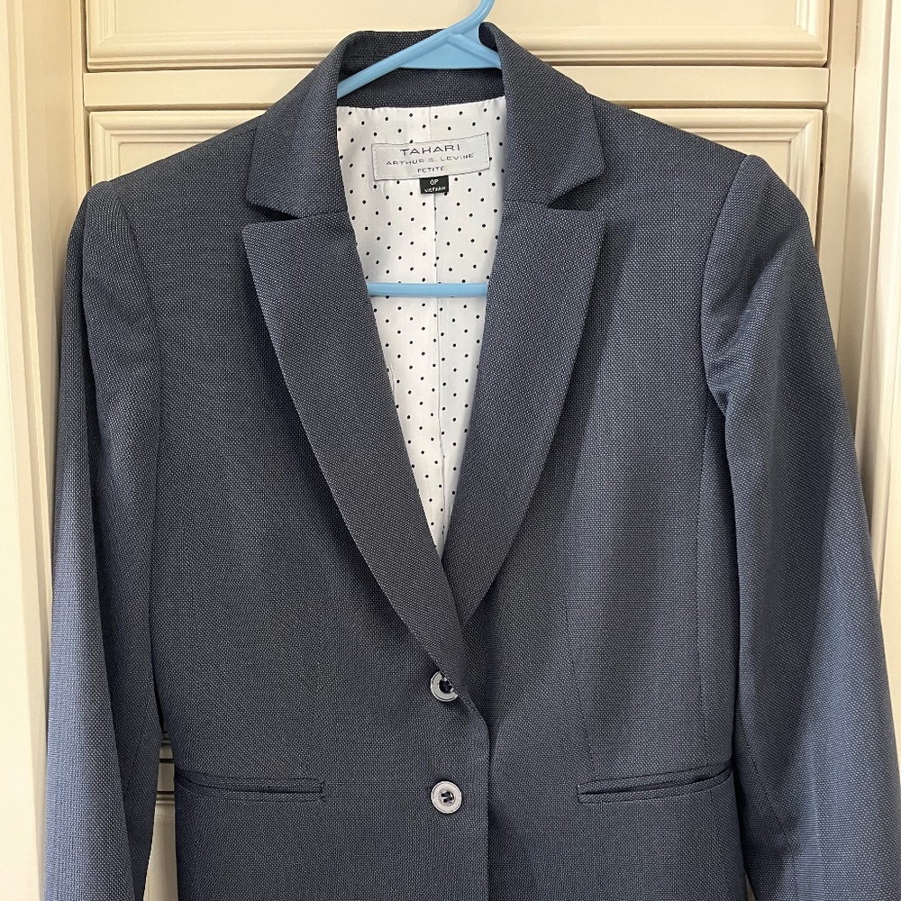 Tahari Suit Jacket Blazer for Arthur S. Levine   Size OP.   Blue/grey color